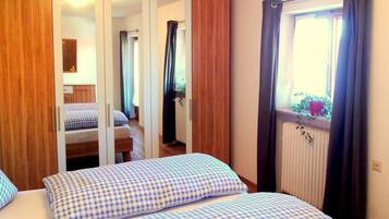 2 sovrum, wi-fi och sÀngklÀder