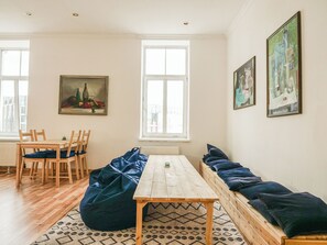 Free daily buffet breakfast  - Cinnamon Sally Backpackers Hostel (Riga)