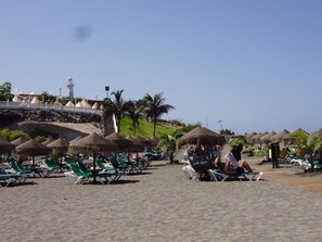 Property grounds - 1 Bedroom Apartment With Air Conditioning & Free WIFI Pool & Sea View (Costa Adeje)
