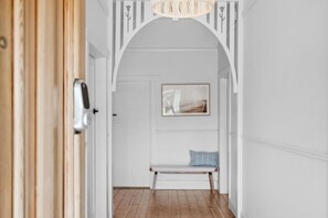 Interior - Glenelg Getaway (Glenelg North)