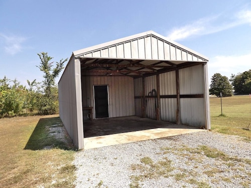 Island Paradise In Island Kentucky