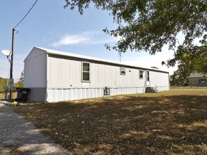Exterior - Island Paradise In Island Kentucky (Island)