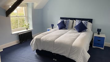 6 bedrooms, iron/ironing board, travel crib, WiFi
