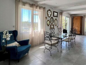 Interior - La Villa du Soleil (Nîmes)