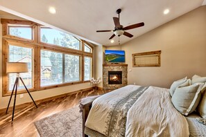 4 chambres, fer et planche à repasser, Wi-Fi, draps fournis