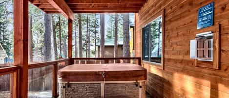 Indoor spa tub