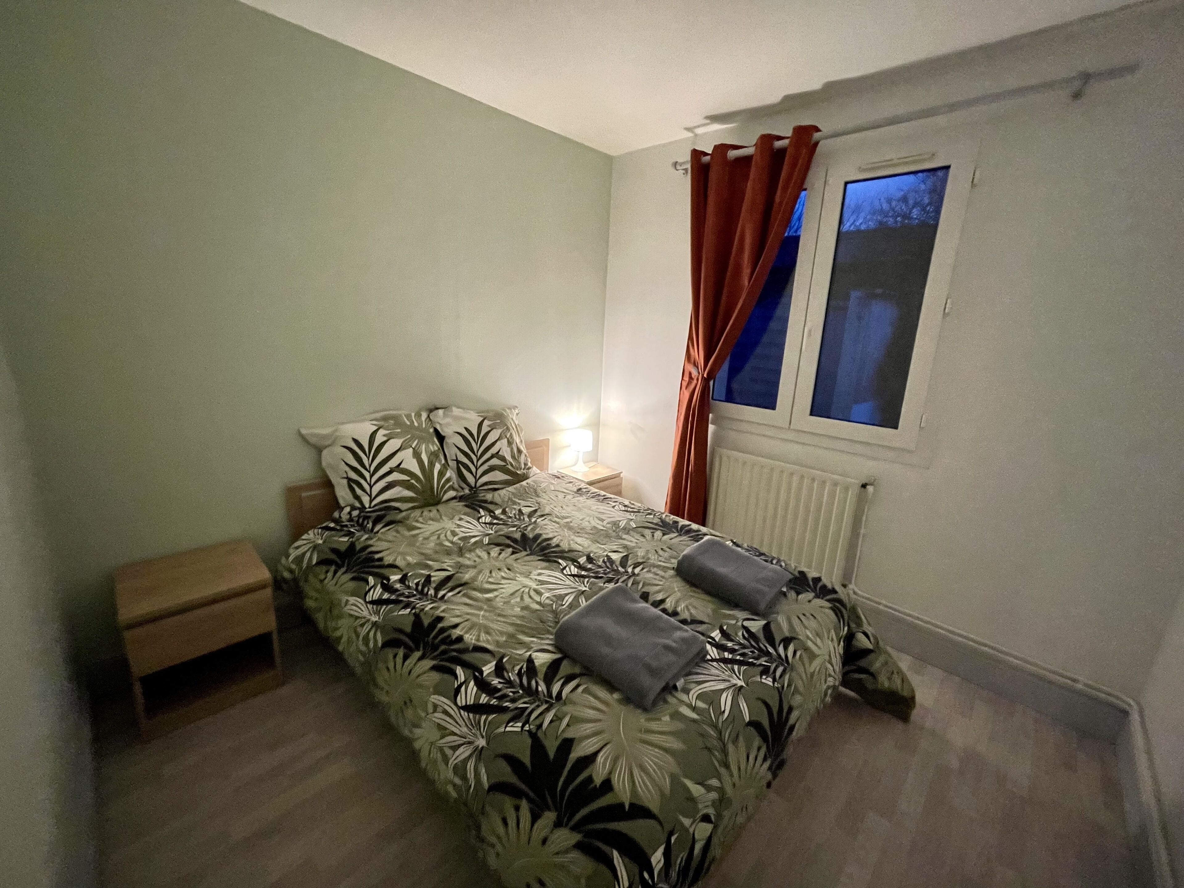 6 soverom, wi-fi (inkludert) og sengetøy