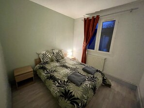 6 bedrooms, free WiFi, bed sheets