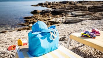 Spiaggia privata, sabbia bianca, windsurf