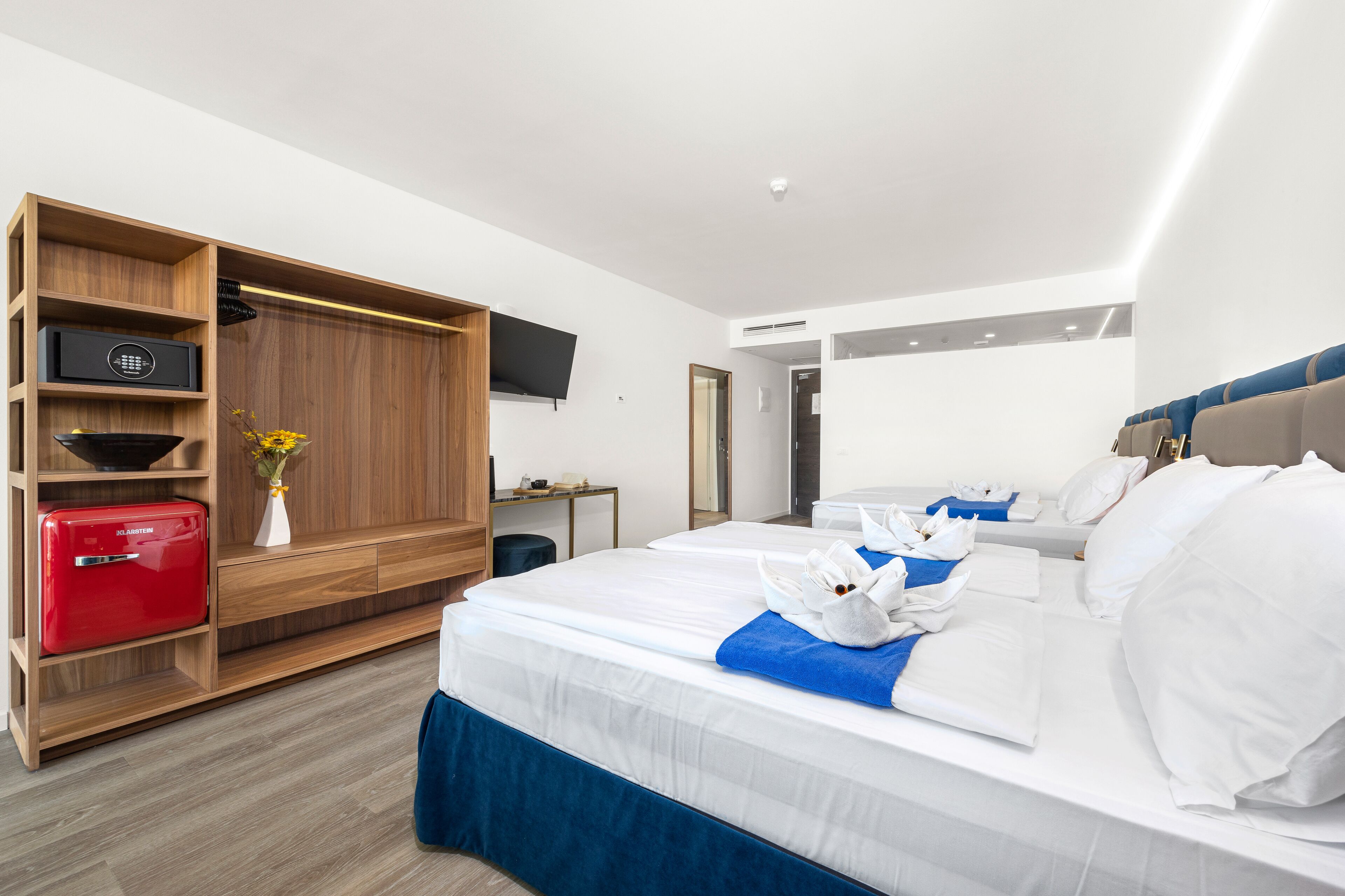 In-room safe, desk, free cribs/infant beds, free WiFi