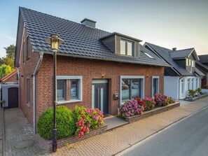 Exterior - Cozy holiday apartment with sea views and a wonderful south-facing balcony (Stein)