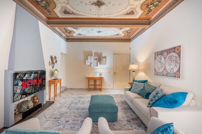 Piazza Grande Boutique Apartment