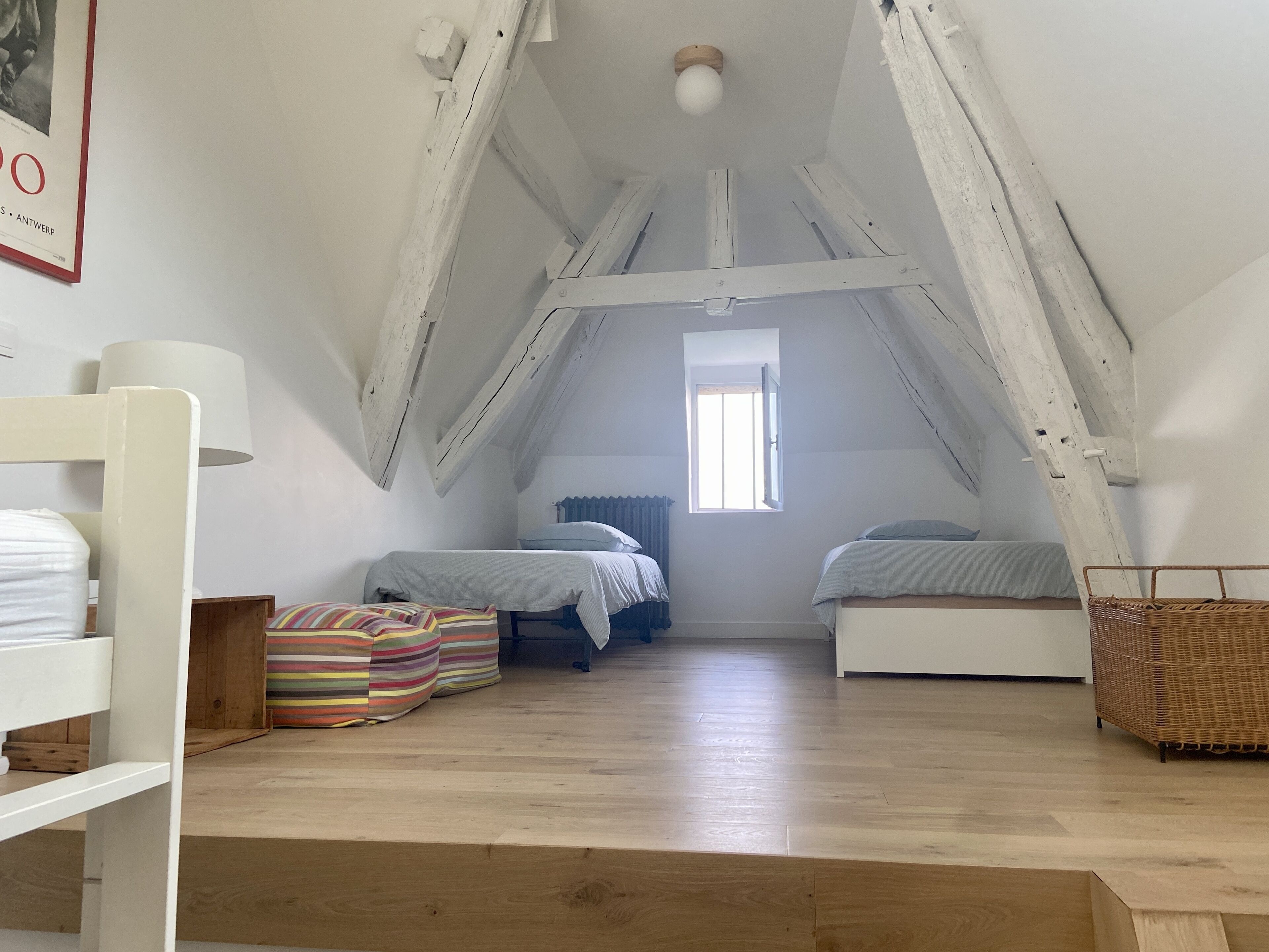 6 chambres, bureau, lit parapluie, Wi-Fi gratuit