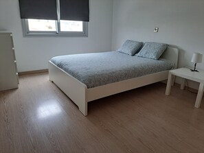 1 Schlafzimmer, Bügeleisen/Bügelbrett, kostenloses WLAN, Bettwäsche