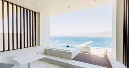 GM Luxury Suites & Spa
