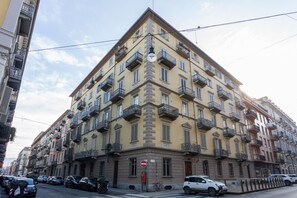 Esterni