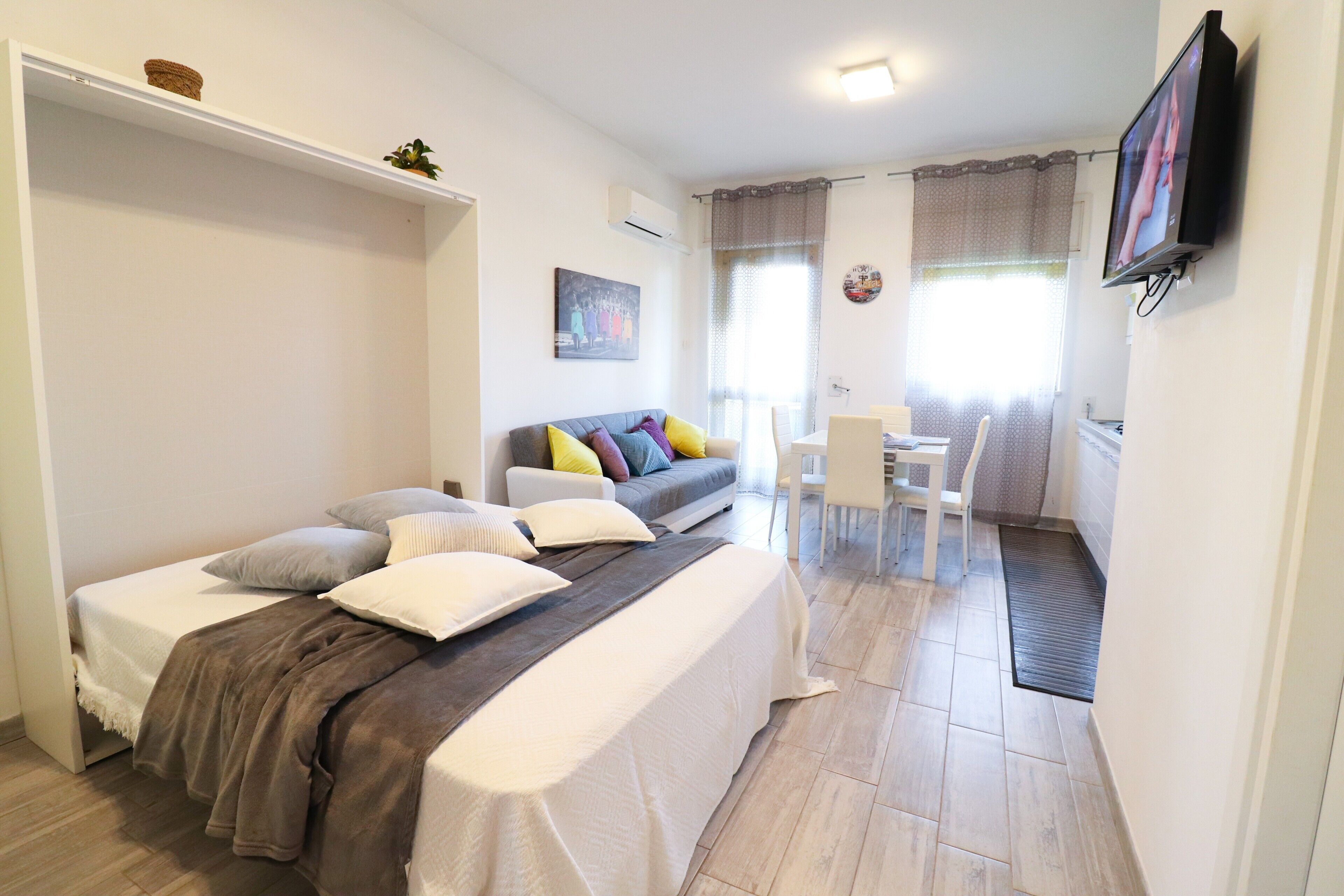 1 slaapkamer, een strijkplank/strijkijzer, gratis wifi, beddengoed