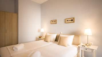 Suite, 2 Bedrooms, Sea View | In-room safe, iron/ironing board, free WiFi, bed sheets