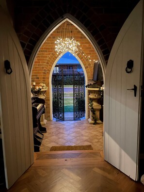 Interior - This unique space will be yours entirely. (Gladstone)