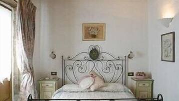 4 Schlafzimmer, Zimmersafe, Bügeleisen/Bügelbrett, Reisekinderbett