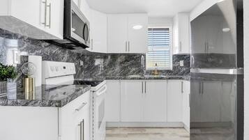 Fridge, microwave, oven, stovetop