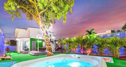 Villa Bonita | 6BR | Pool + Hot Tub