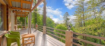 Oak N Pine by Dumnu Homes