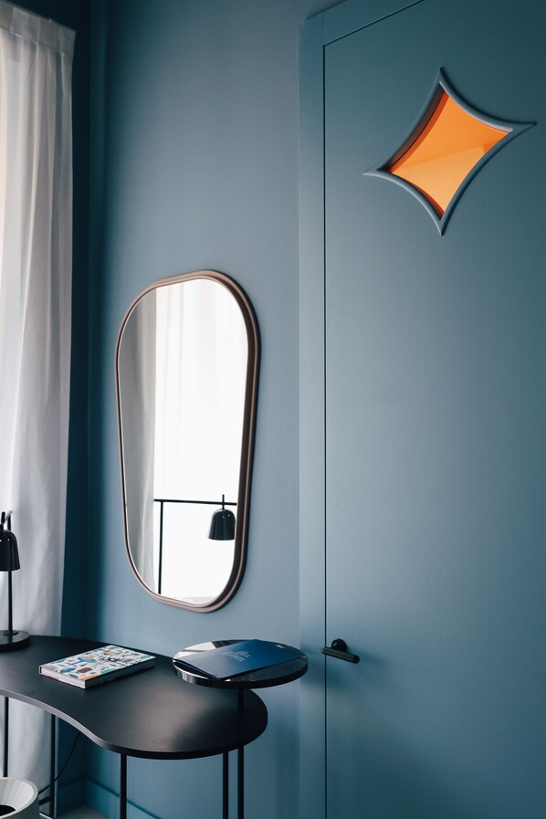 Minibar, in-room safe, desk, free WiFi