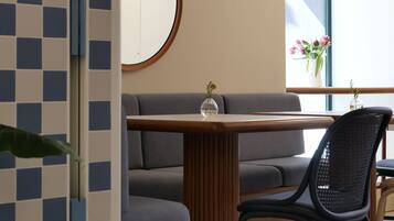 Daily continental breakfast (EUR 14 per person)