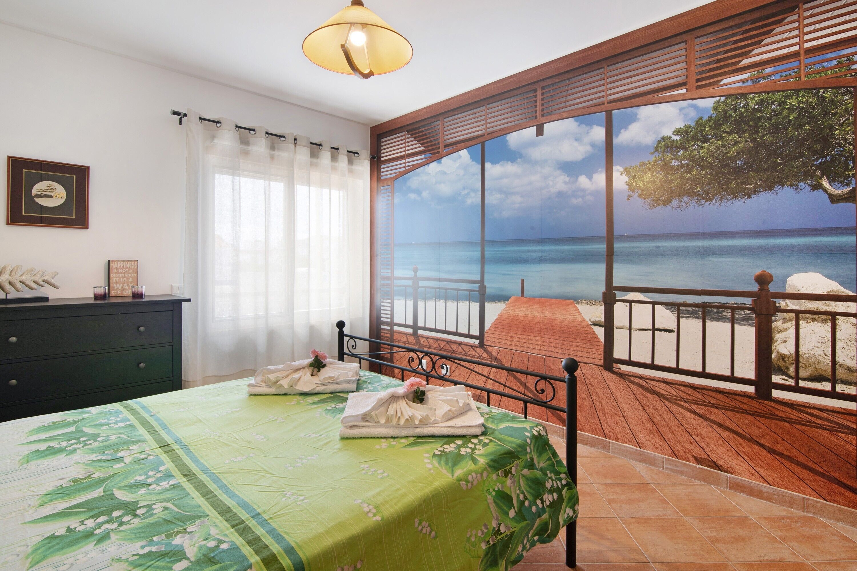 2 chambres, fer et planche à repasser, Wi-Fi gratuit, draps fournis