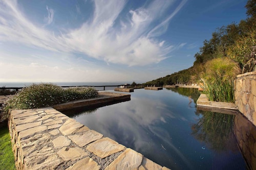 Sorrento houses with terrace, pool, garden, sea view, wifi, near the sea