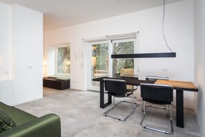 Nicht klassifiziertes Bild, 3 von 33, Schaltfläche