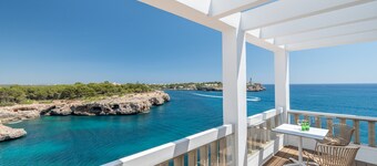 Orange Colom Seaside Apartments