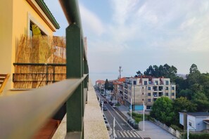 Property grounds - Disconnectaengalicia Rocafort Penthouse, 400m Silgar Beach (Sangenjo)
