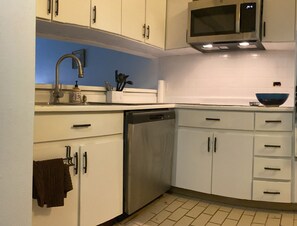 Private kitchen - Beach Villa Getaway (Humacao)