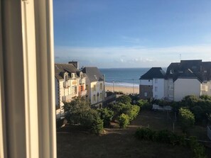 Interior - Charming family villa 50 metres from the main beach (Quiberon)