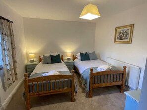 3 Schlafzimmer, Bügeleisen/Bügelbrett, Reisekinderbett, kostenloses WLAN