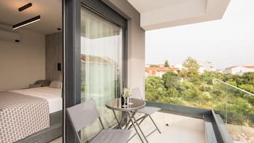 3 camere, una cassaforte in camera, ferro/asse da stiro, Wi-Fi gratuito