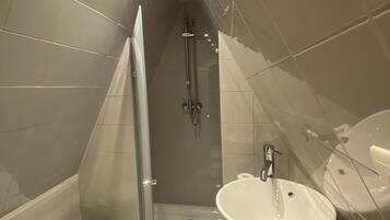 Chuveiro, secador de cabelo