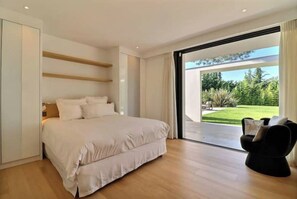 4 Schlafzimmer, Bügeleisen/Bügelbrett, kostenloses WLAN, Bettwäsche