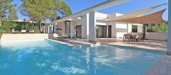 Paradise in Valbonne, Jacuzzi, huge pool