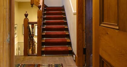 Crail Posthouse - 19th Century traditional house