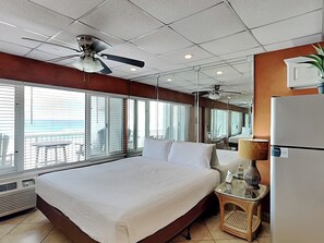 Fer et planche à repasser, Wi-Fi, draps fournis