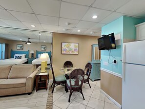 Interior - Continental #503 | Private Balcony and Gulf Side Pool (Panama City Beach)