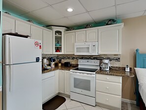 Fridge, microwave, oven, stovetop - Continental #503 | Private Balcony and Gulf Side Pool (Panama City Beach)