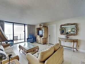 Flat-screen TV - Edgewater Tower I #610 | Amazing Complex + Incredible Views! (Panama City Beach)