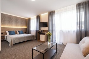 Comfort Suite | Iron/ironing board, free cribs/infant beds, travel crib, free WiFi