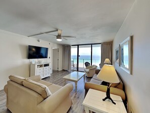 TV - Edgewater Tower I #904 | Incredible Views + Amenities! (Panama City Beach)