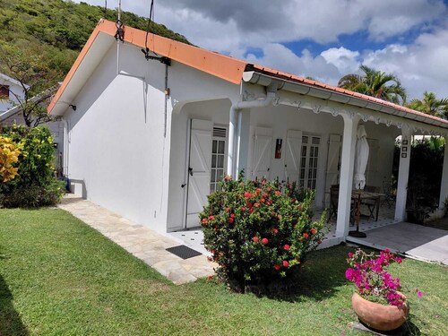 Maine-Charming Creole villa at the gateway to the south of Martinique.