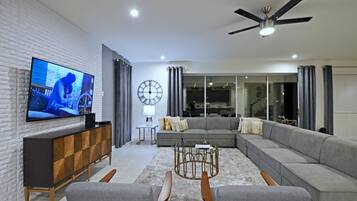 Smart TV, tavolo da calcetto